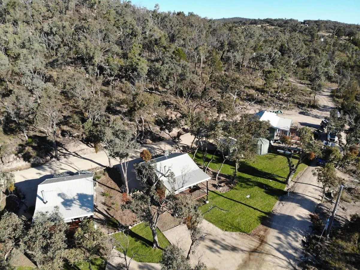 Glen Lough Cabins Glen Aplin 0*,  Australia